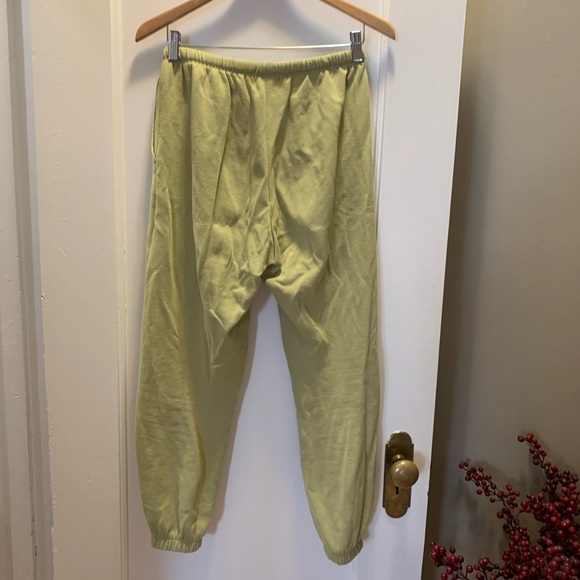 90s Jogger - Picture 2 of 2